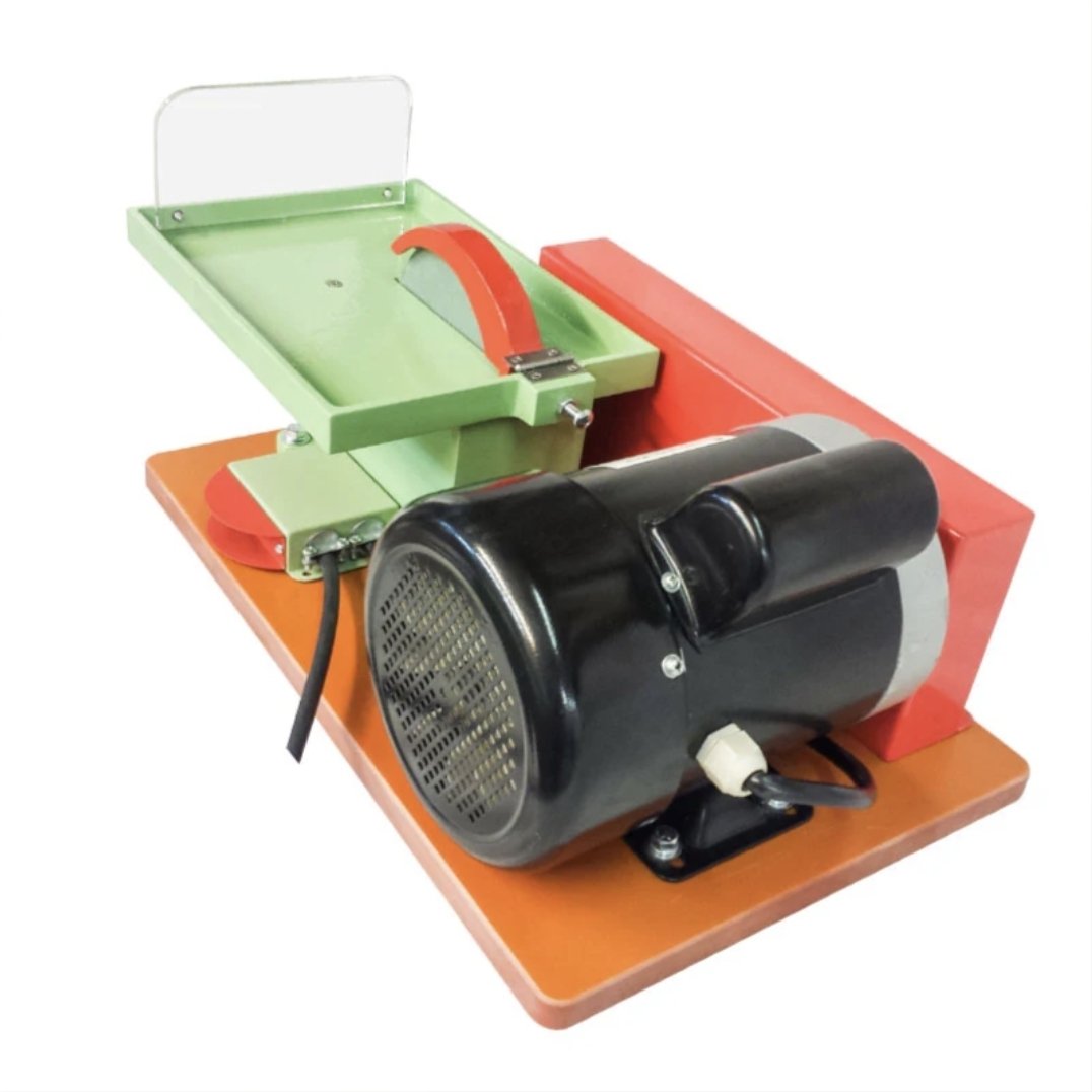 Highland Park 6 inch trim saw with rugged cast aluminum cutting deck and tank and 1/2 HP 110V motor. - Image 4