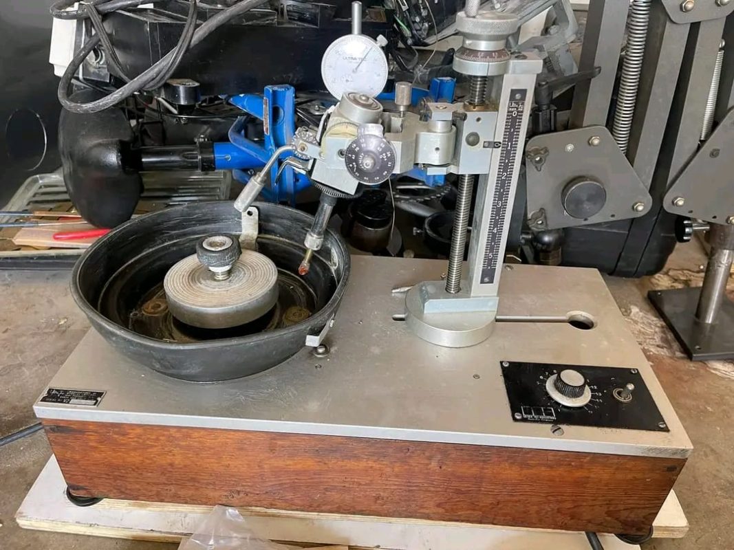 ULTRA TEC v2 faceting machine with laps - Image 4